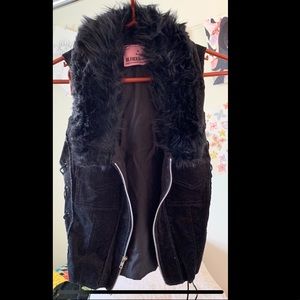 Serious Clothing Faux fur Velvet Vest